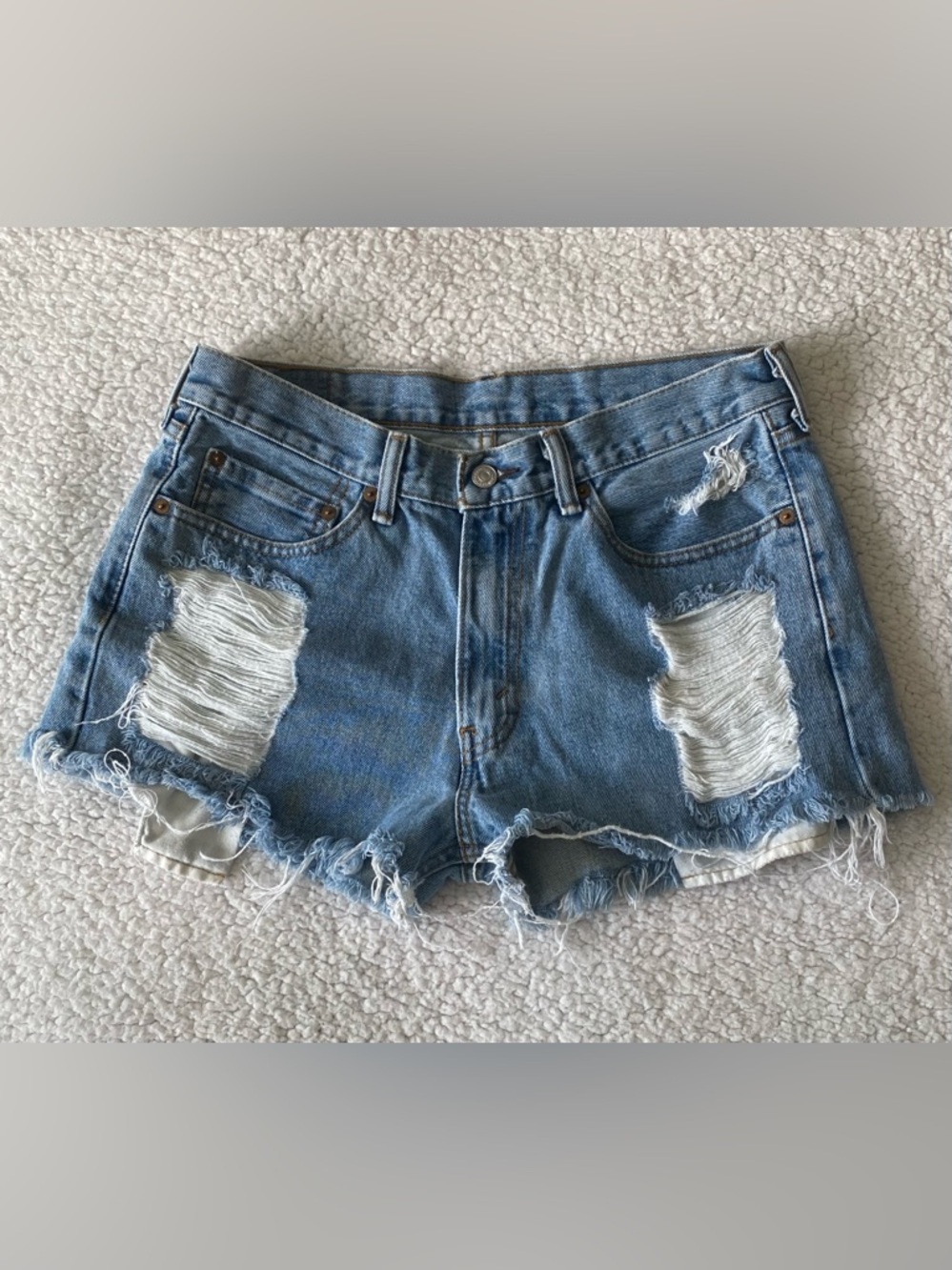 Vintage Levi’s shorts